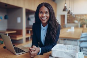 female accountant